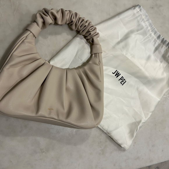 JW PEI Gabbi Bag Ivory (Seen on Hailey Bieber) – NWOT - Picture 6 of 7